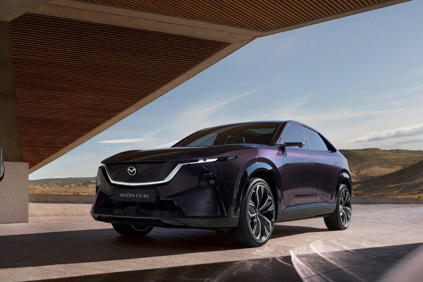 Mazda CX-6e (2026) : les commandes du nouveau SUV-Coupé électrique sont ouvertes
