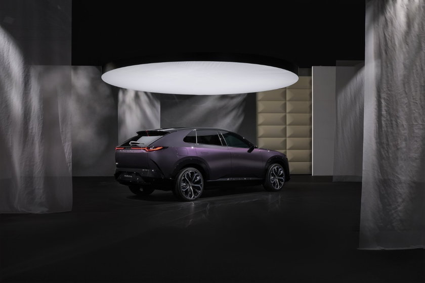 Mazda CX-6e 2026 (7) (Nouvelle taille 1)