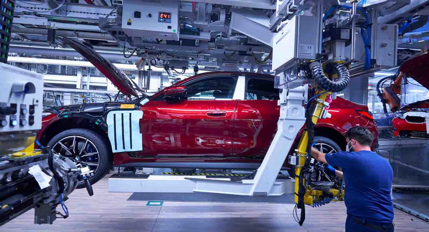 P90440381_highRes_bmw-group-plant-muni