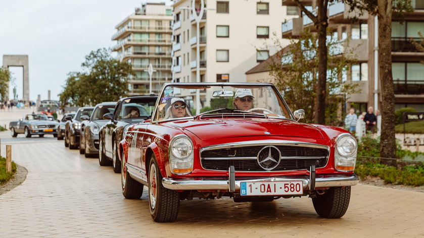 DePanne4Cars : voitures anciennes, GT et Defender en bord de mer