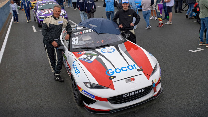 MSTC Mazda MX5 team