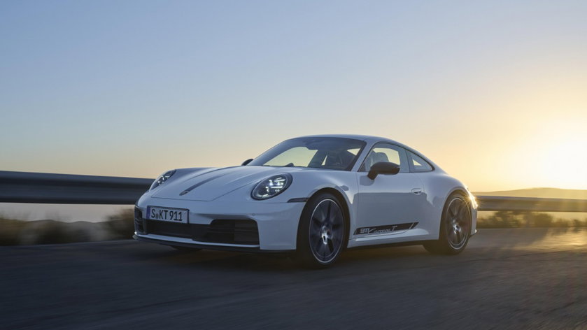 ESSAI – Porsche 911 Carrera T (2026) : la plus pure des 911 ? 