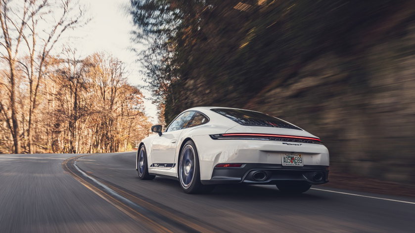 Porsche 911 Carrera T 2026 (8) (Nouvelle taille 1)