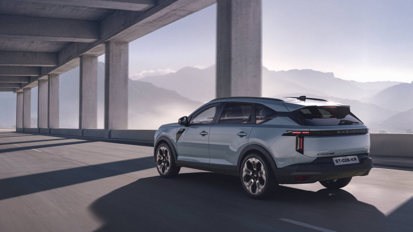 Dacia-Striker-Hybrid-155