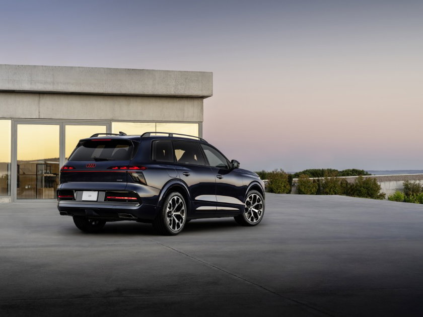 Audi Q9 (3) (Nouvelle taille 1)