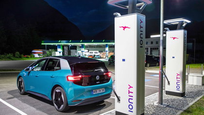 La voiture électrique coûte 39 milliards à la Chine : combien à la Belgique ?