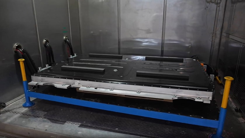 Cette batterie chinoise se recharge en 4 minutes : plus vite qu'un plein ?