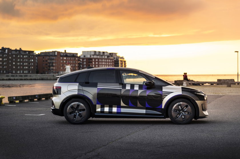 Audi A2 e-tron proto purple (2) (Nouvelle taille 1)
