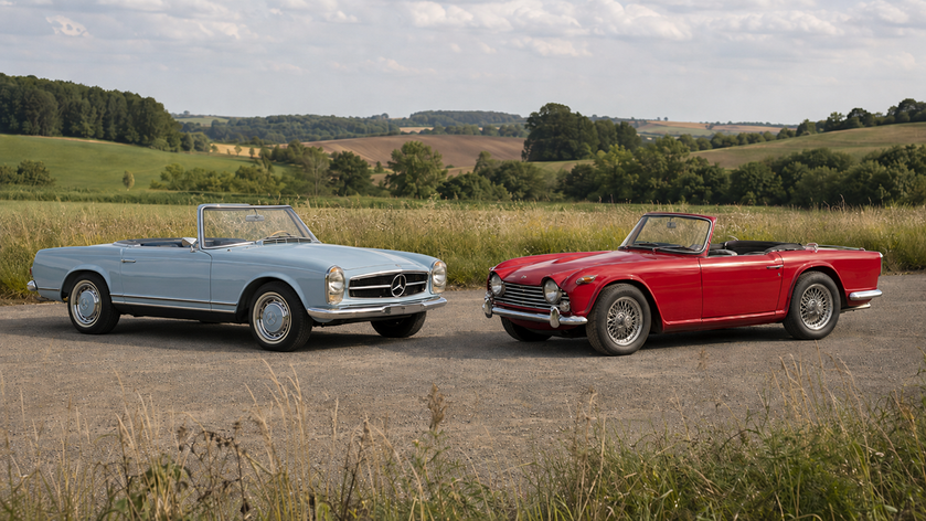 Triumph TR5 vs Mercedes 250 SL : une recette similaire pour des univers opposés !