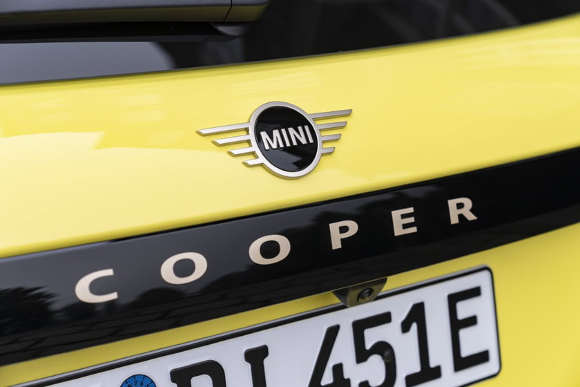 Et si la prochaine Mini Cooper électrique devenait une propulsion ?