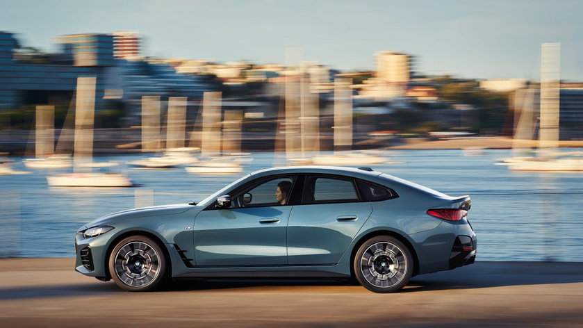 P90546630_highRes_the-new-bmw-i4-m50-x
