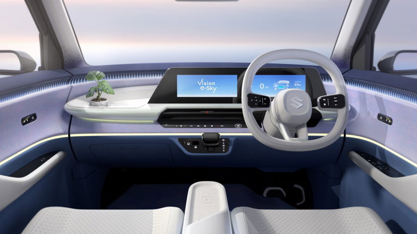 Suzuki-Vision_e_sky-interieur