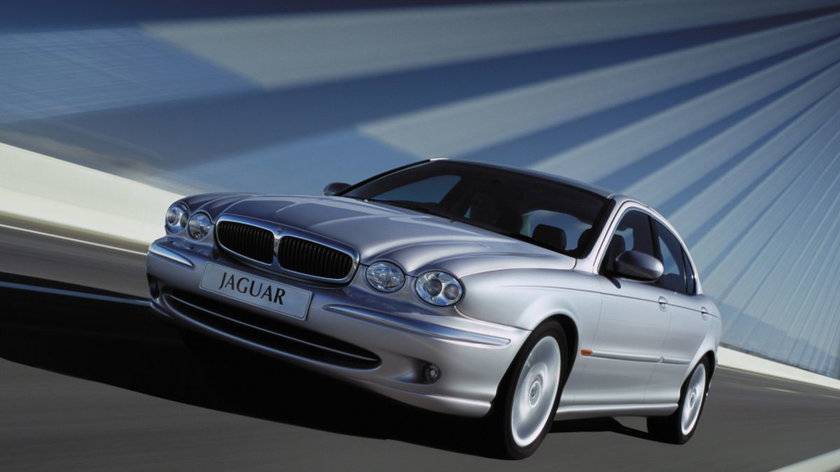 jaguar_x-type_uk-spec_13