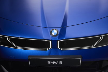 BMW i3 Touring (2027): prototype betrapt in camouflagepak