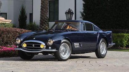 À vendre : une Ferrari à l’historique « aberrant » achetée neuve par le roi de l’apéro !