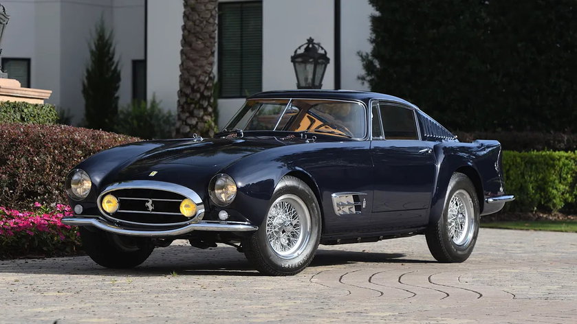 À vendre : une Ferrari à l’historique « aberrant » achetée neuve par le roi de l’apéro !