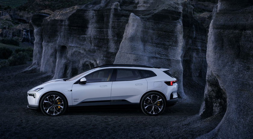 Polestar 4 SUV - 2026 (Gocar) (1)