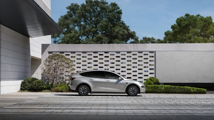 Tesla Model Y « L » : déjà des problèmes avant son lancement en Europe