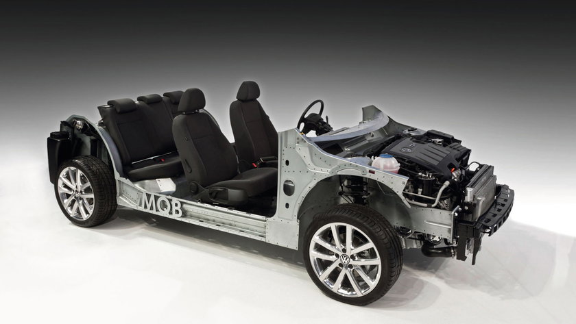 DB2012AL00113_web_1600