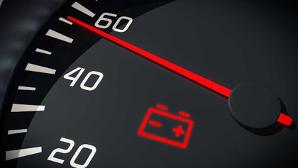 Les batteries solides débarquent déjà sous le capot de nos voitures thermiques