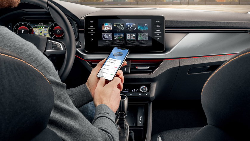 ŠKODA’s_Connect_app,_with_‘Last_Parking_Position’_and_‘Honk_and_Flash’_tech_