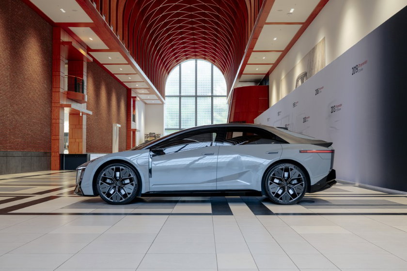 TOYOTA COROLLA CONCEPT - Gocar (1)