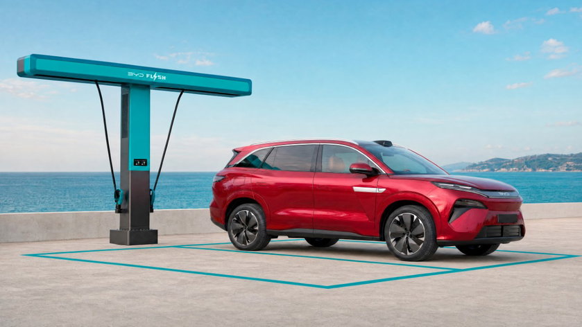 BYD Atto 8 électrique : il promet une recharge en 9 minutes 