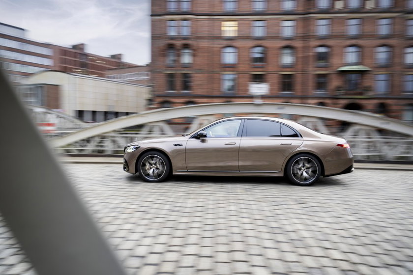 MErcedes Classe S 2026 profil (Nouvelle taille 1)