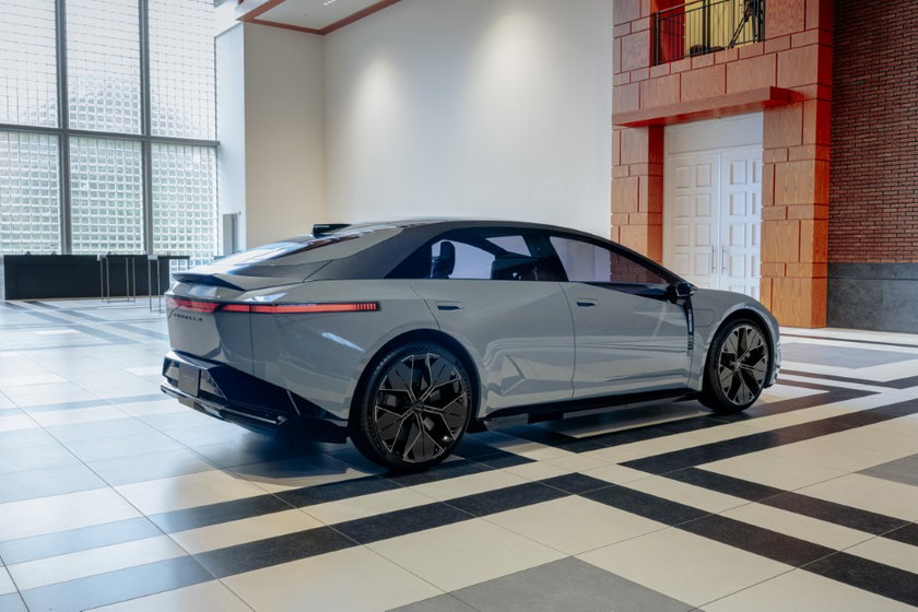 TOYOTA COROLLA CONCEPT - Gocar (3)