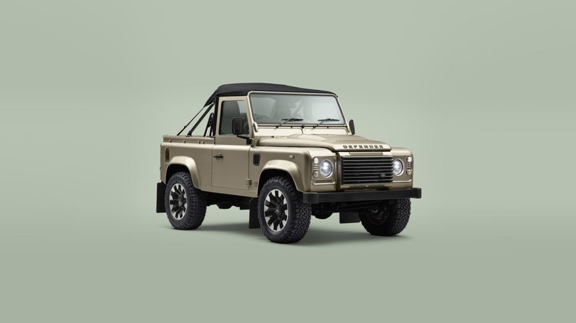 Land Rover blaast Defender Soft Top V8 nieuw leven in