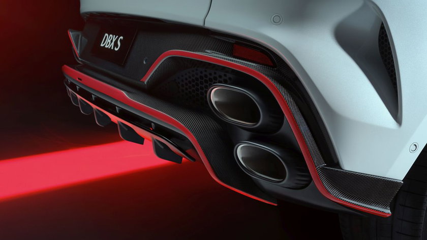 Aston_Martin_DBX_S_14