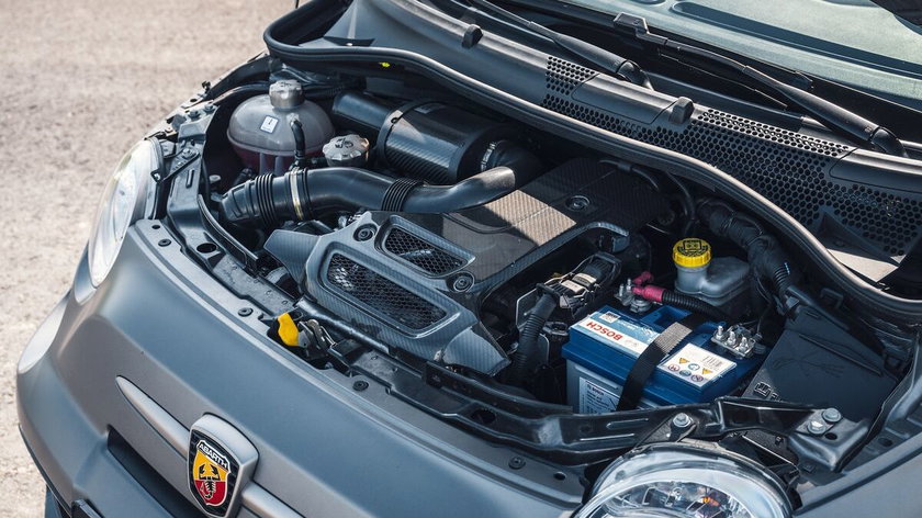 1103-1744890100-9833695