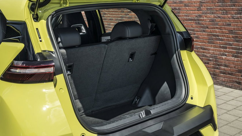 2025_BYD_DOLPHIN_SURF_DETAIL_029