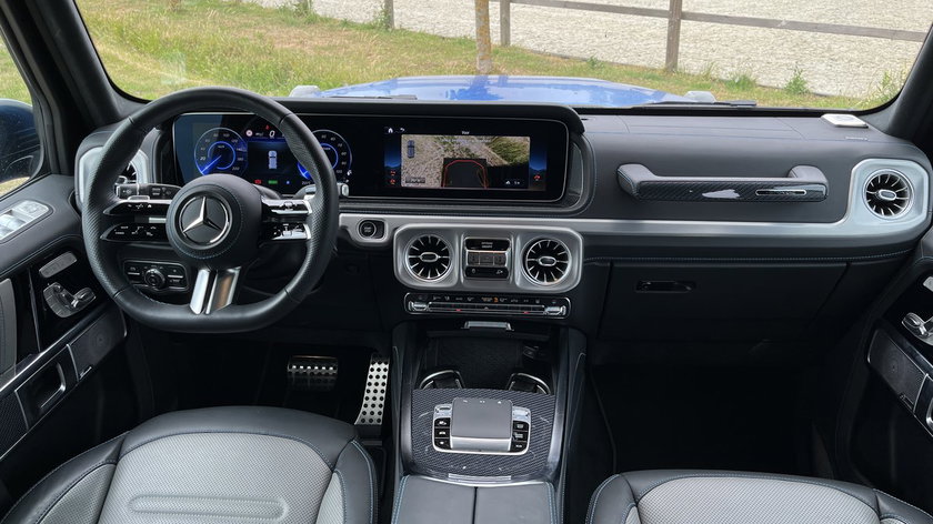 Mercedes-G580-interieur