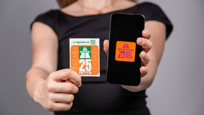 b7e823df-512d-431d-bd40-540ef66b7cb4