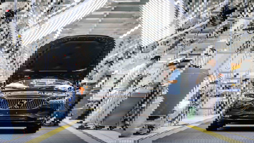 208617_The_Volvo_Cars_manufacturing_plant_in_Daqing_China