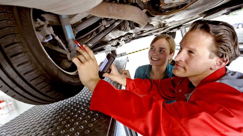 Aux Pays-Bas, les garagistes font eux-mêmes le contrôle technique depuis 40 ans