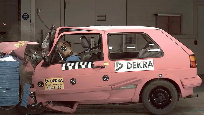 Crashtest Golf 2: hoe scoort hij volgens de veiligheidsnormen van vandaag?