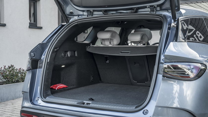 2025_BYD_SEAL6_Detail_001