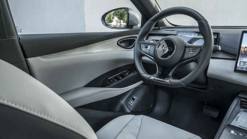 2025_BYD_SEAL6_Detail_006