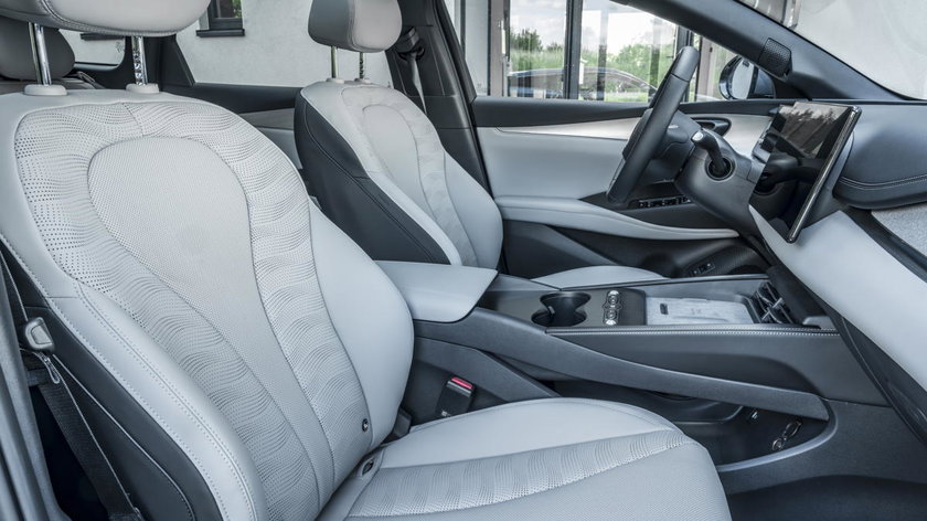 2025_BYD_SEAL6_Detail_013