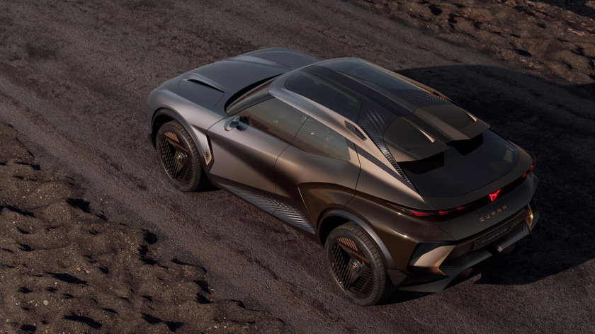 World-Premiere-CUPRA-uncovers-its-bold-vision-for-the-future-with-the-Tindaya-Showcar_02_HQ