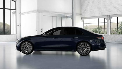 Mercedes E-Klasse 220 D Berline AMG Line | Panoramisch Dak | Head-Up Display | 360° Parkeerpakket | Distronic | Memory Zetels | Burmester 4D | Smartphone Integratiepakket | Widescreen |