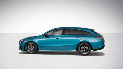 Mercedes CLA 180 Shooting Brake AMG Line | Panoramisch Dak | Head-Up Display | 360° Parkeerpakket | Memory Zetels | Verwarmde Zetels | Smartphone Integratie | Widescreen |