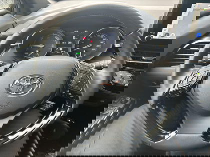 Toyota C-HR 1.8 Hybrid Dynamic Plus Mono-Tone E-CVT