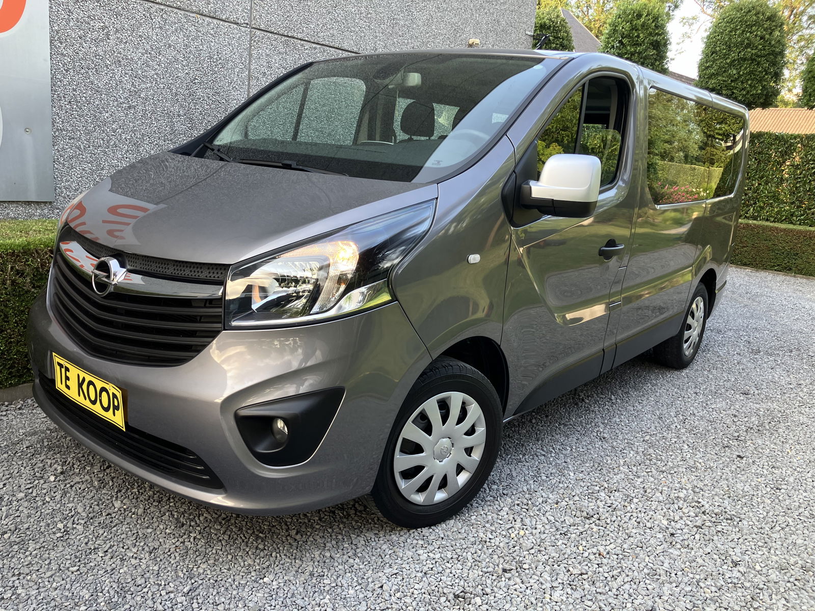 Opel_VIVARO TOUR_4