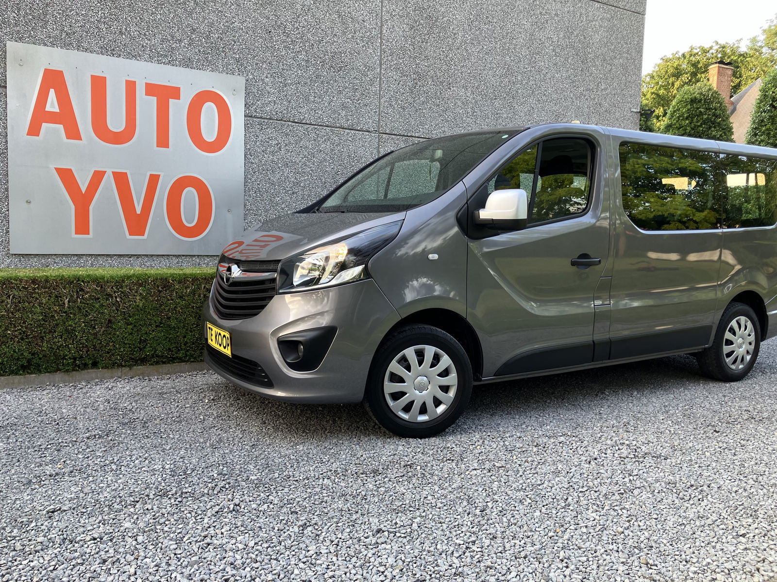 Opel_VIVARO TOUR_6