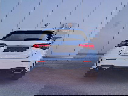Mercedes Classe A 180 Hatchback AMG Line | Panoramisch Dak | Head-Up Display | 360° Parkeerpakket | Memory Zetels | Smartphone Integratie | Nightpack | Widescreen |