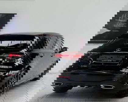 Mercedes A-Class 180 Hatchback AMG Line | Panoramisch Dak | Head-Up Display | 360° Parkeerpakket | Memory Zetels | Smartphone Integratie | Verwarmde Zetels | Widescreen |