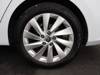 Skoda Octavia Combi Octavia Combi Clever 1.0 TSI m-HEV DSG7 / Cruise Control / Navi / Camera